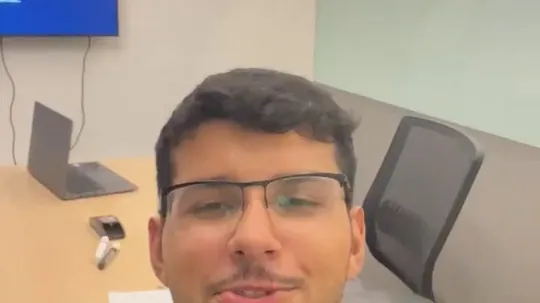 Celso — Co-fundador da BuyTicket — clique para assistir